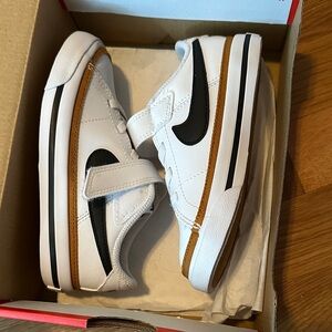 Nike Court Legacy White and Black Toddler Sneakers 9C
